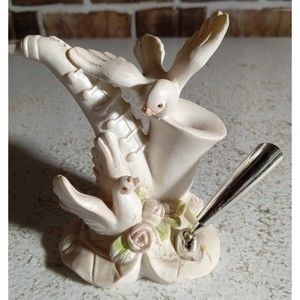Vintage Hand Carved Dove Desktop Pen Holder